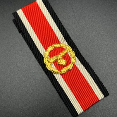 Luftwaffe Honor Roll Clasp.