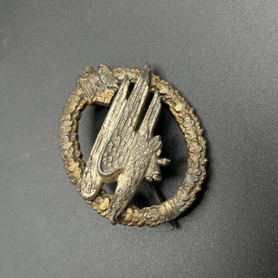 Army Paratrooper Badge.