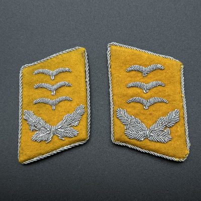 Luftwaffe Captain’s Collar Tabs.
