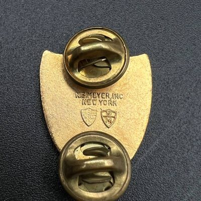 U.S. Army Honorable Service Lapel Button (“Ruptured Duck”) – N.S. Meyer Inc.