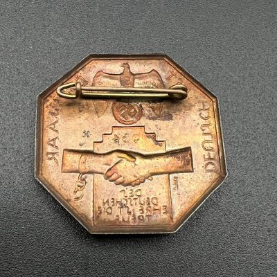 “Deutsch ist die Saar” Propaganda Badge, 1934