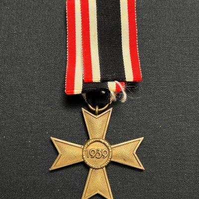 War Merit Cross 2nd Class without Swords (Kriegsverdienstkreuz 2. Klasse ohne Schwerter)
