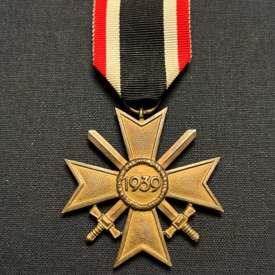 War Merit Cross 2nd Class with Swords (Kriegsverdienstkreuz 2. Klasse mit Schwertern)
