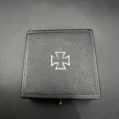 Iron Cross 1st Class 1914 in Sy & Wagner Case