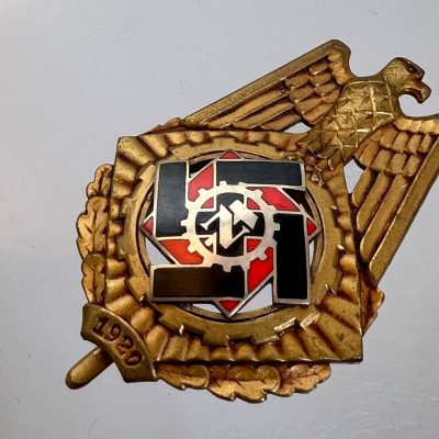 Technical Emergency Service TeNo Honor Badge with Year “1920”