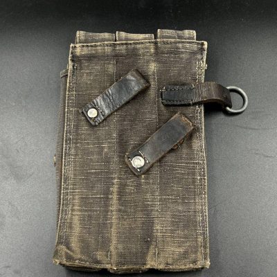 MP38/40 Submachine Gun Magazine Pouch for Luftwaffe and Paratrooper Units.