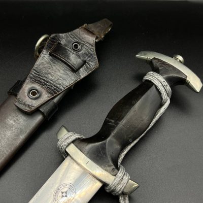 SS Dagger M33 by Herder with Vertical Hanger