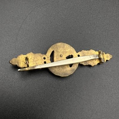 Front Flying Clasp for Reconnaissance Aircrew in Gold
