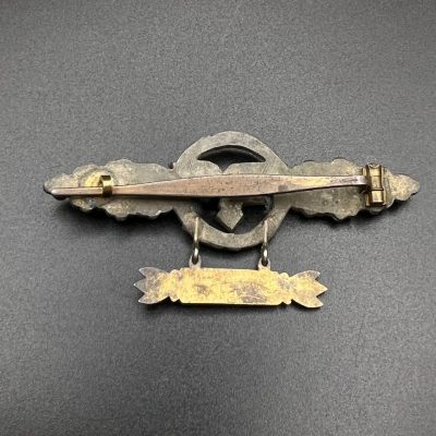 Front Flying Clasp for Transport and Airborne Pilots in Gold with Pendant 200