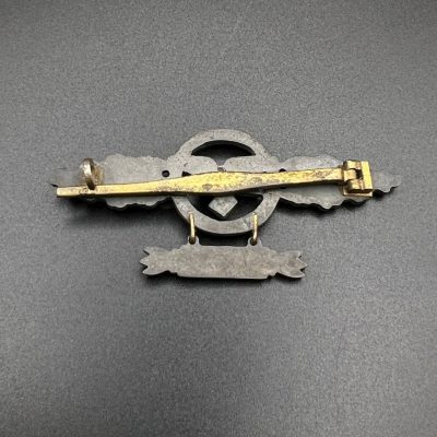 Front Flight Clasp for Transport and Airborne Pilots in Gold with Pendant 400