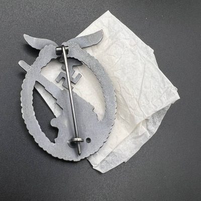 Luftwaffe Flak Combat Badge – G. Brehmer