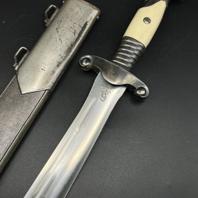 RAD Leader Man’s Hewer [WKC].