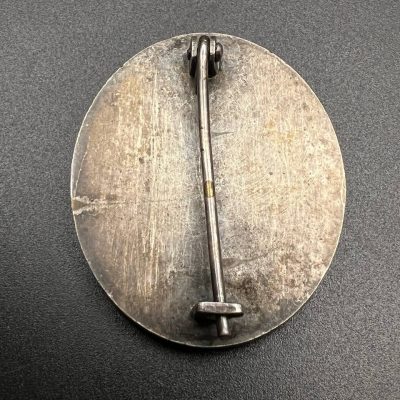 Wound Badge 1939 (second type) in silver.